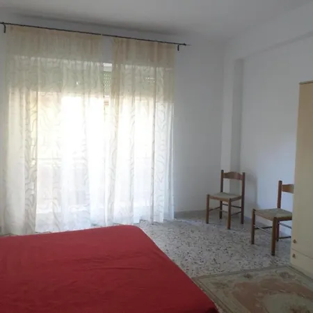 Casa Vacanze Raffaele Apartment *
